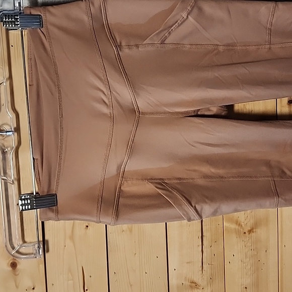 FP Movement By Free People Capri Size XS NWOT - Picture 7 of 9